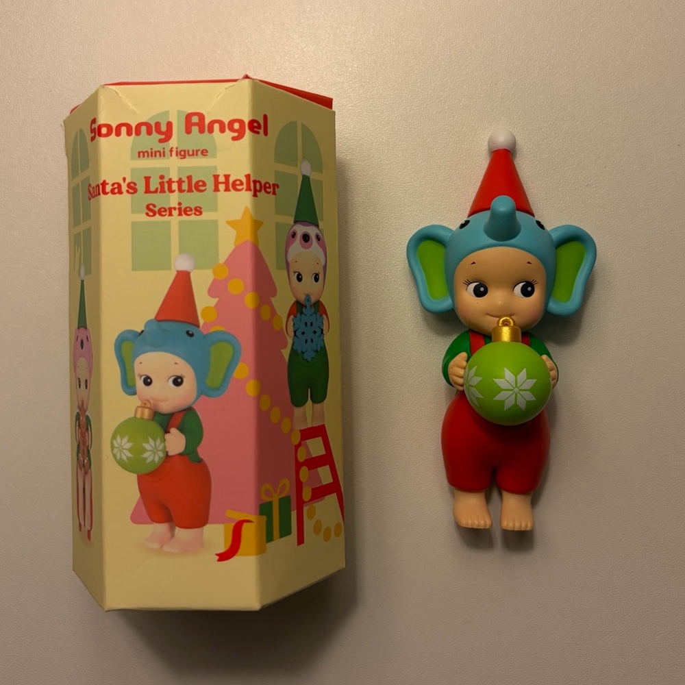 Sonny Angel Santa’s Little Helper - Elephant